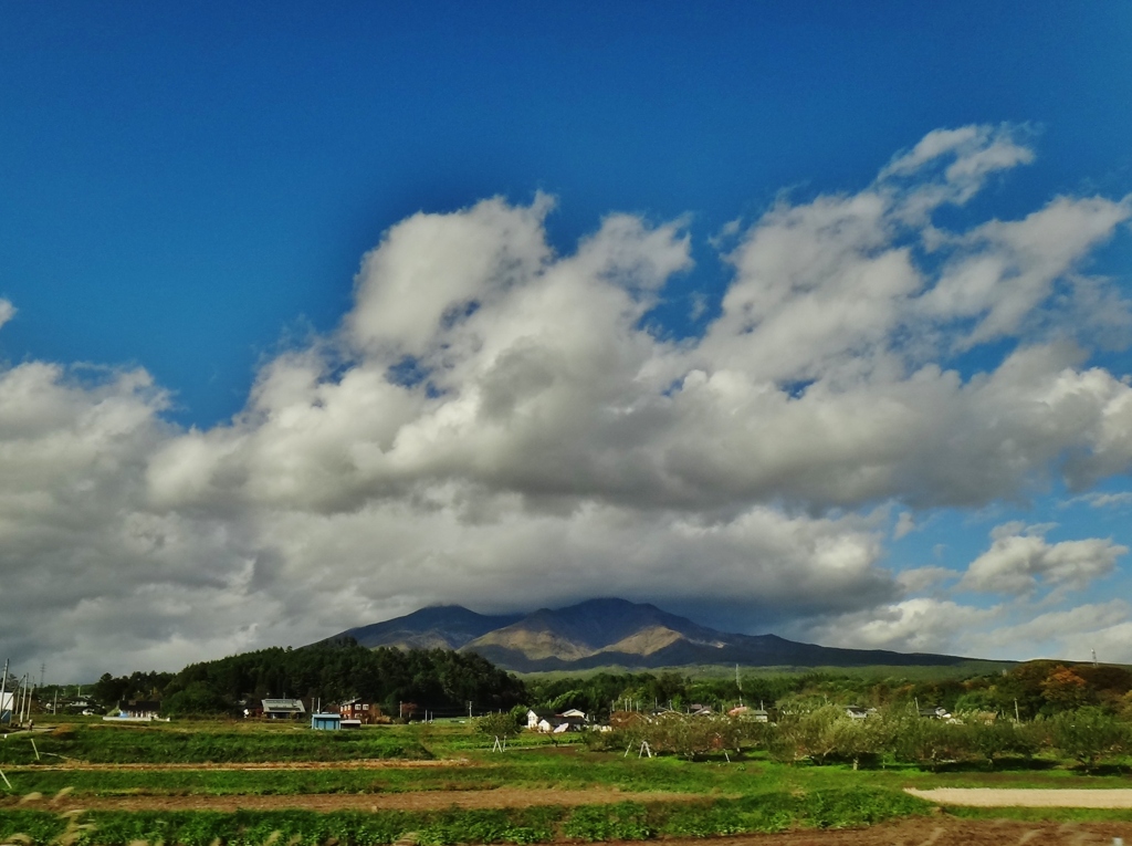 第二千三百四作　「流るる雲の　あの山越へて」　山梨県小淵沢