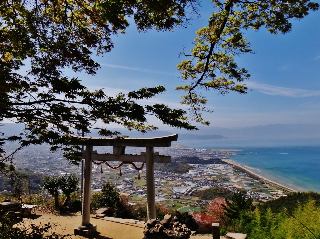 第二千四百六十八作　「心しづかに　瀬戸の気を吸ふ」　香川県観音寺