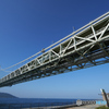 明石海峡大橋のもとで２
