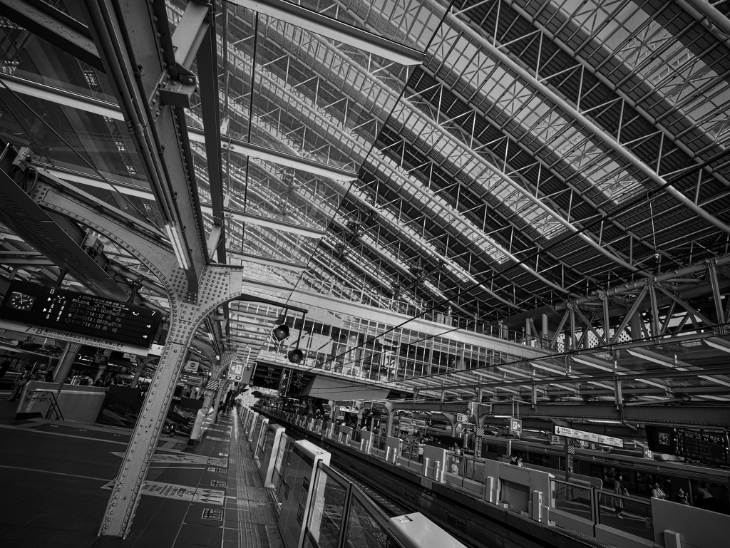 OSAKA sta. monochrome