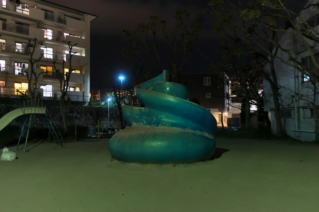 闇夜のまきふん