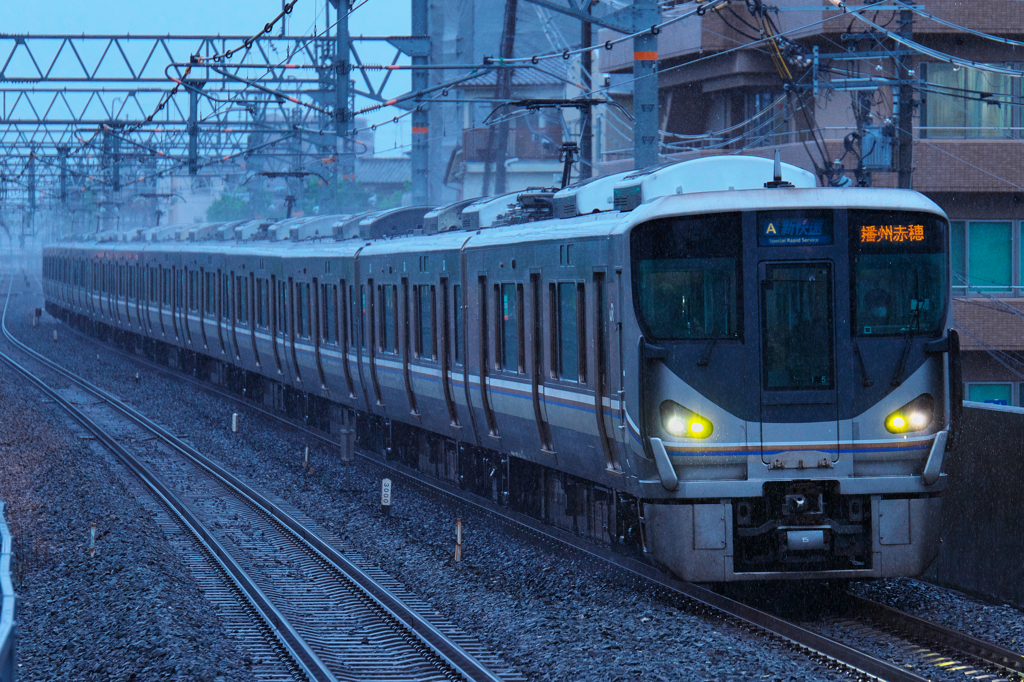 雨ニモ負ケズ