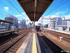 間もなく、列車が到着します