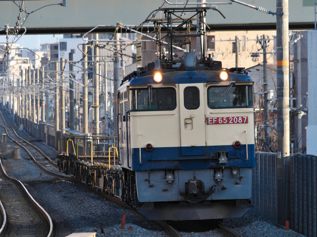 うねる鉄路