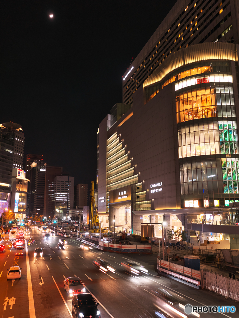 大阪駅の夜