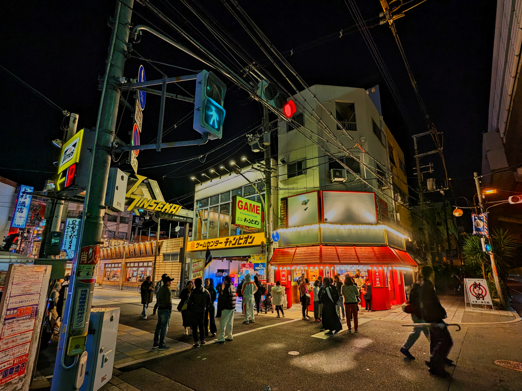 射的屋の夜