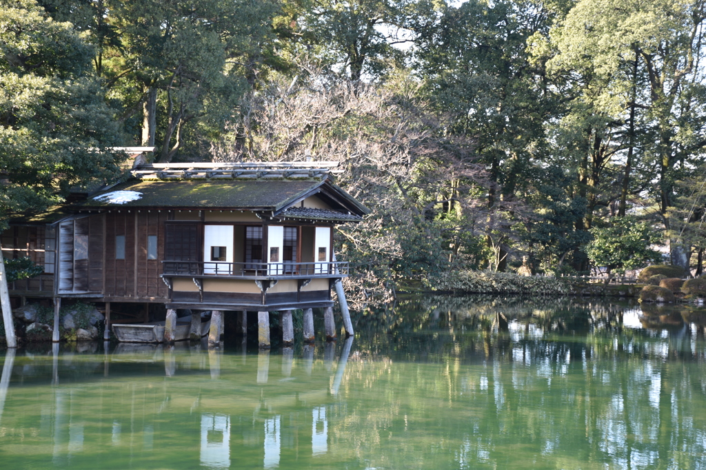 開かずの茶屋