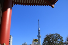 浅草寺のスカイツリー