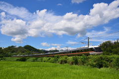盛夏の信濃路を駆ける増結編成