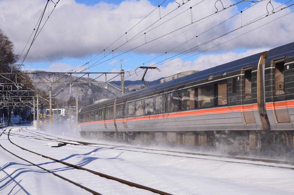 雪路を疾走