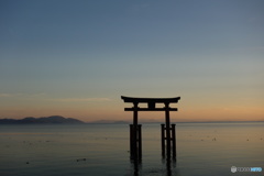 琵琶湖日没間近