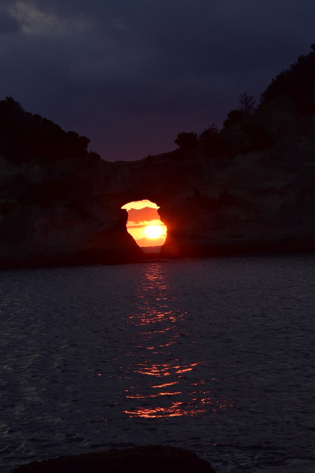 円月島夕日