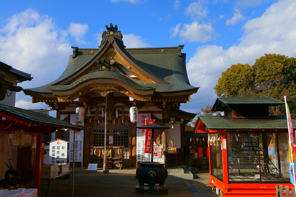 近所の沖田神社