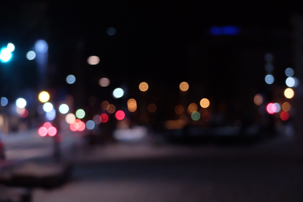 夜街の光