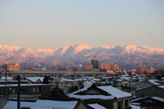 夕暮れ時の立山連邦