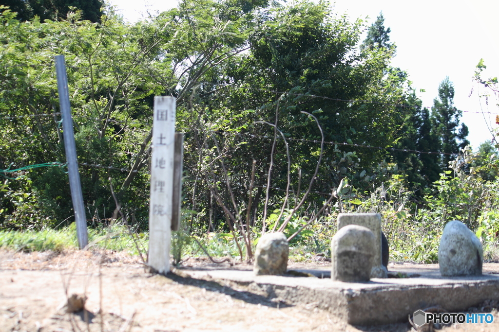 稲葉山山頂　三角点