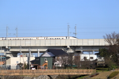 北陸新幹線・・半分しか見えない残念