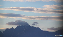 今朝の立山連峰　剱岳と雲