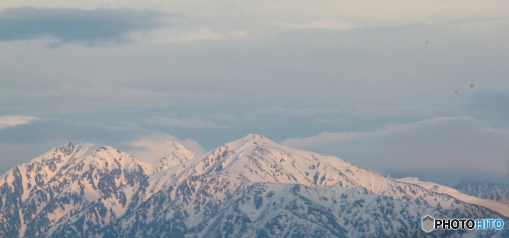 夕時　雪山