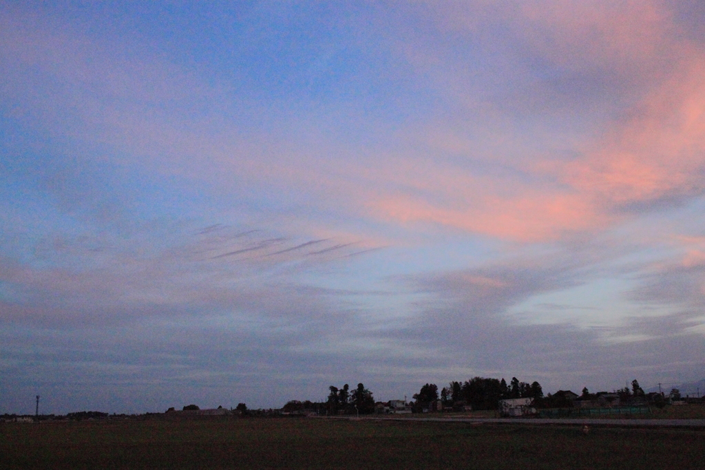 これはなんと言う雲なのだろうか・・今朝の雲