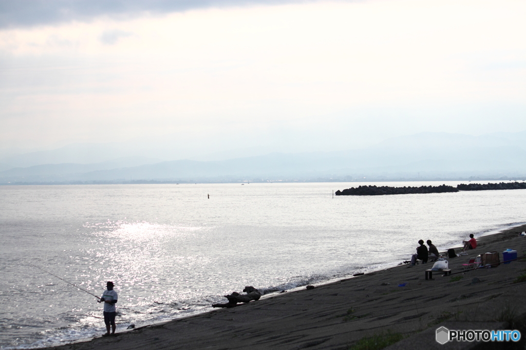 今日は海の日・・穏やかな富山湾で釣りを楽しむ