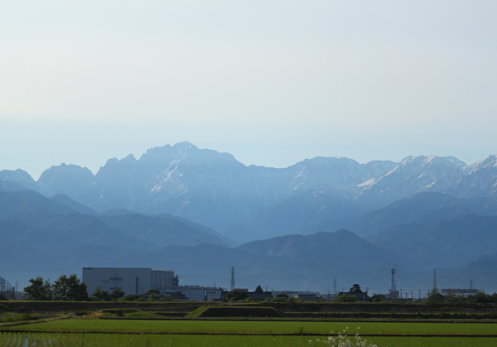 今朝の立山連邦