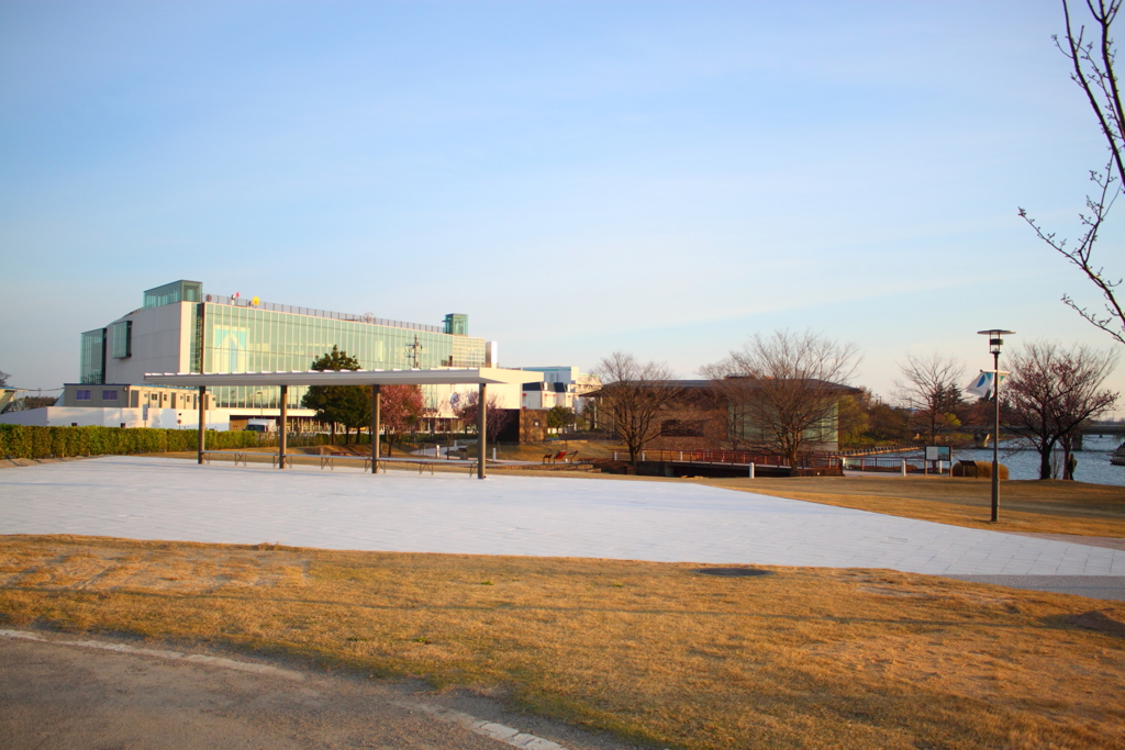 富山県美術館