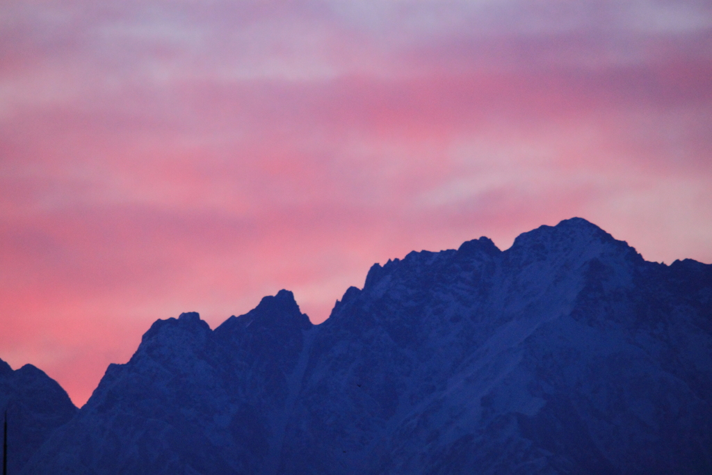 今朝の山模様　立山連峰　剱岳