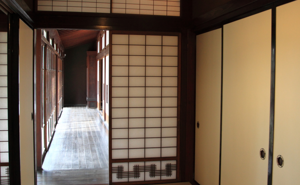 凝った建具