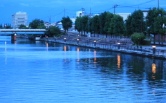 運河の夕景色