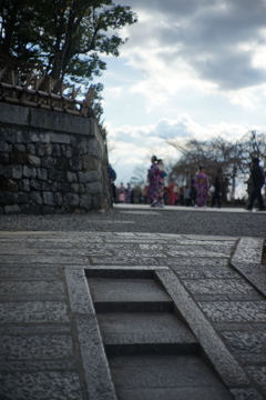 清水寺の境内にて