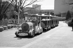 長居植物園のアドベンチャー号2号車