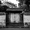 『不開門』