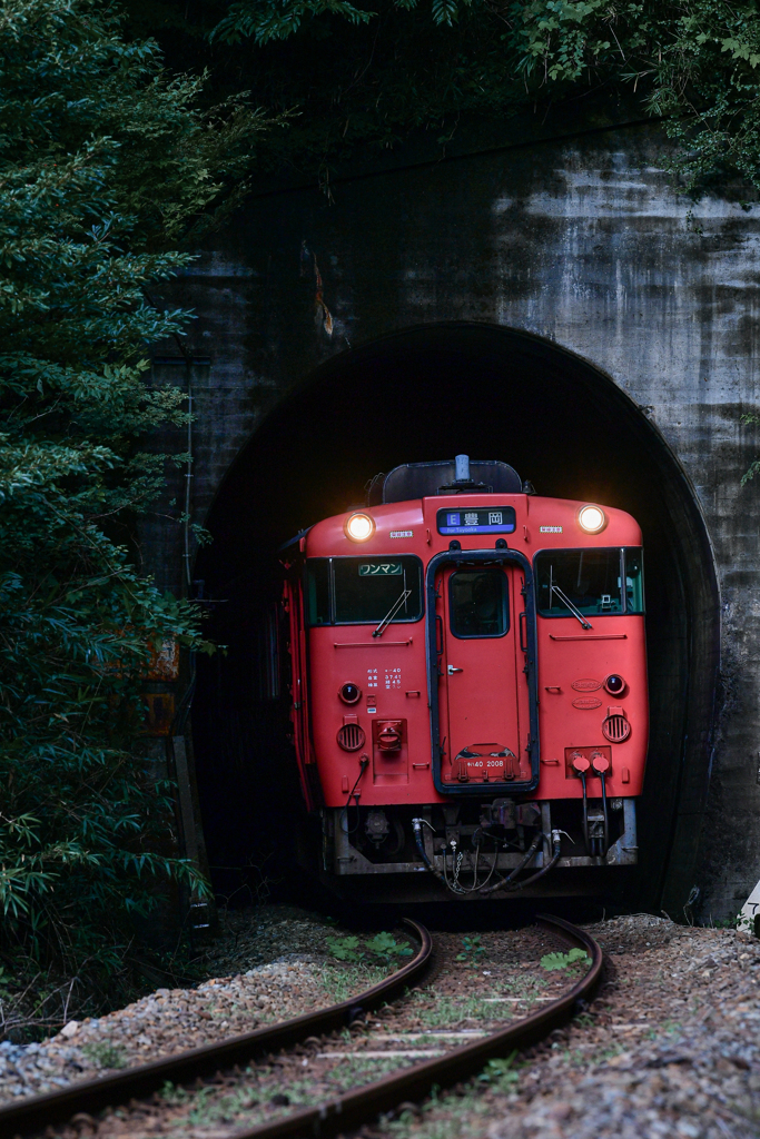 トンネル出