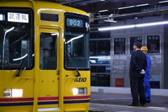 それぞれ別の仕事だが目的地は同じ