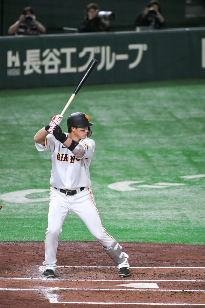 一塁手、廣岡大志