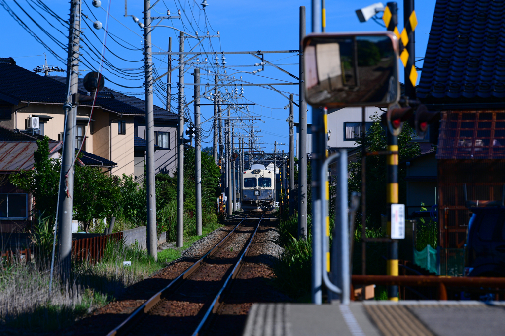 ホームを背に先のホームへ