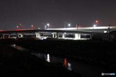近所の高速道路