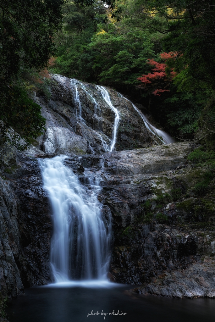 雫の滝