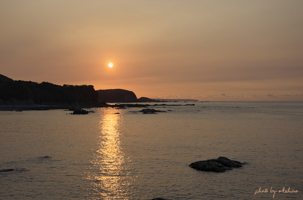 夕陽じゃないんです、朝陽なんです。