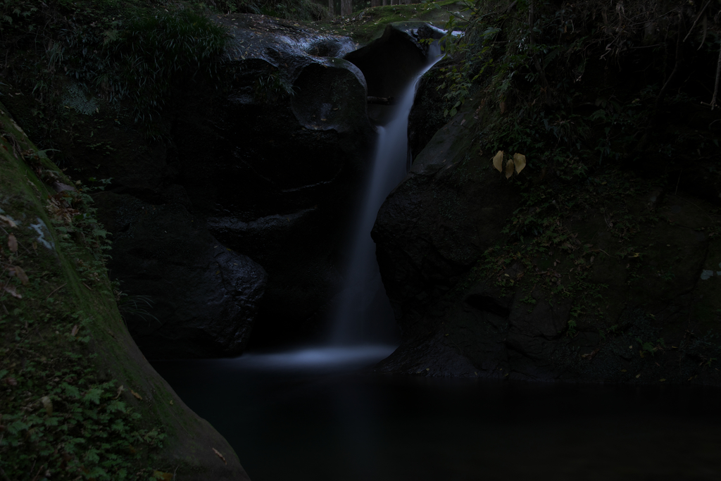 イガミ滝