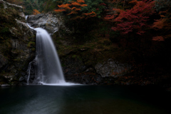 清納の滝