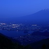 湿った空気ただよう