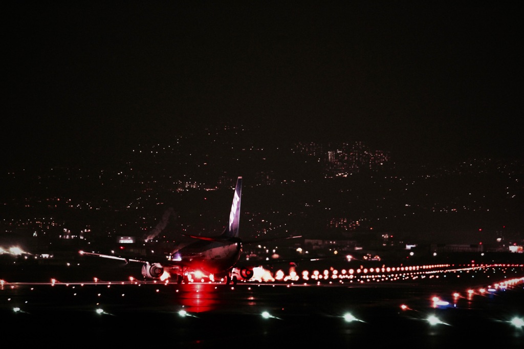闇夜赤く灯して