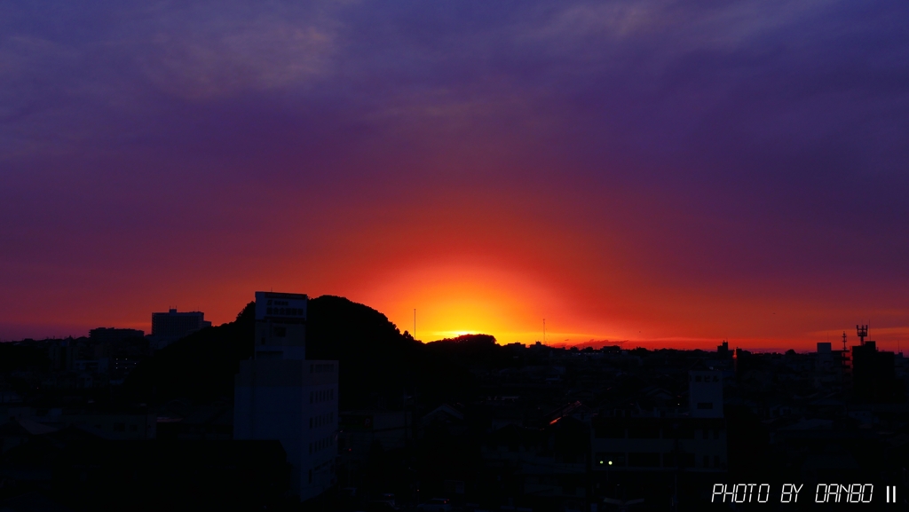 西空燃ゆる