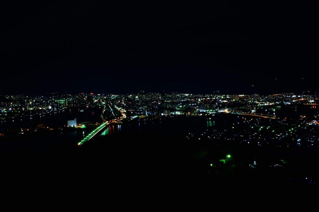 花冷えの夜に