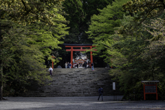 中央は神の通り道
