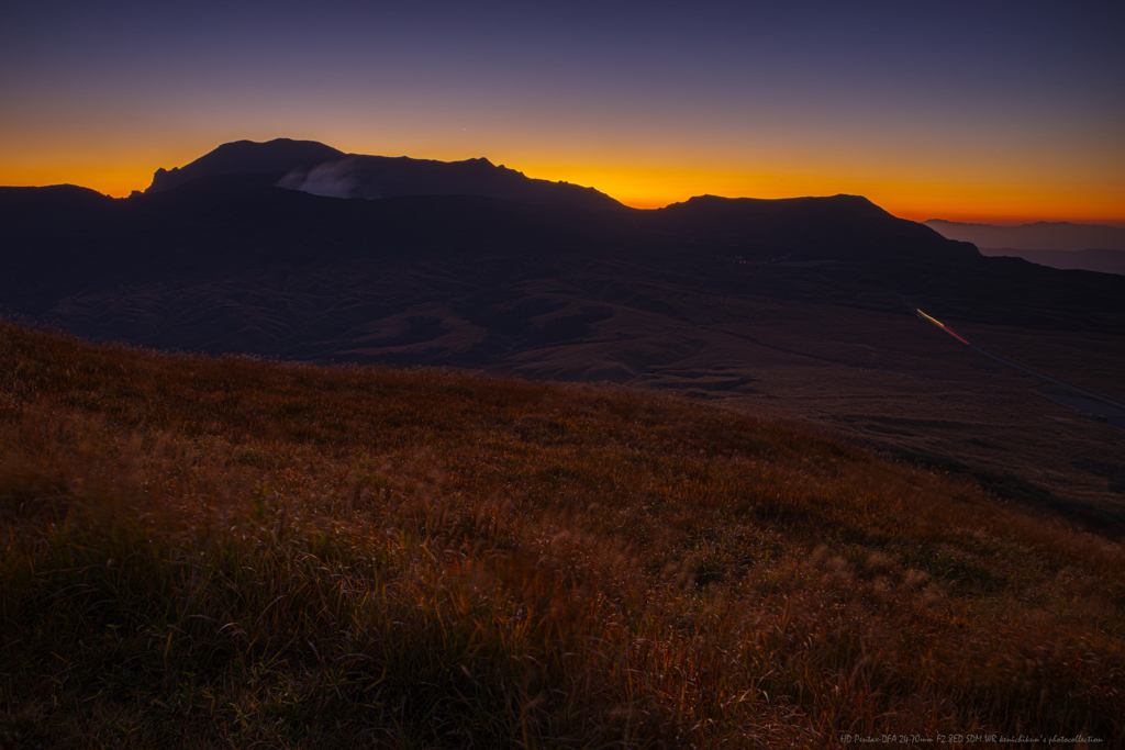 嗚々・・・阿蘇の朝焼け