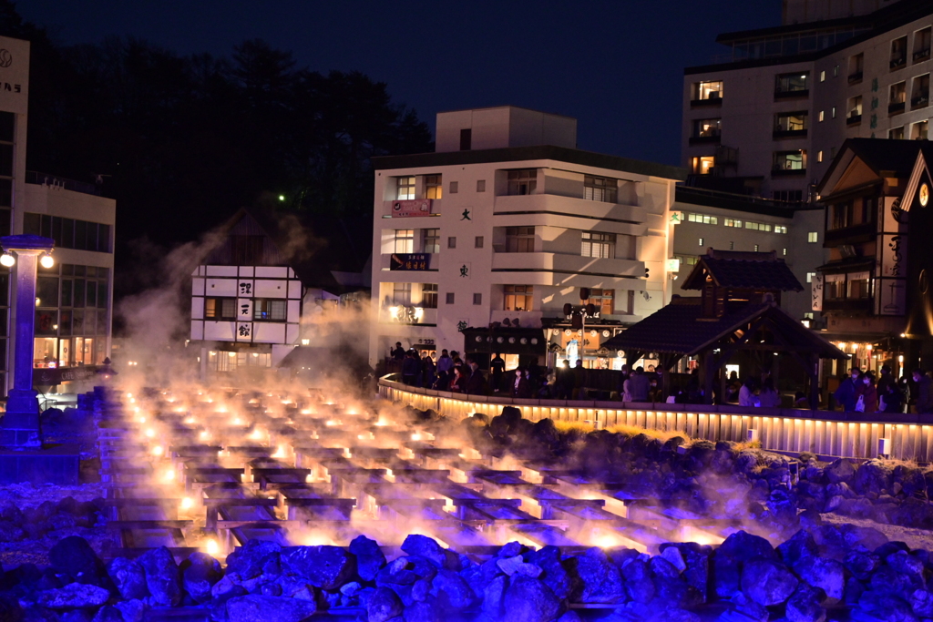 草津温泉 湯畑ライトアップ By トガぴょん33 Id 写真共有サイト Photohito