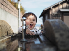 真冬の水遊び。